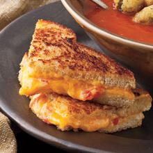 Lee Bros. Grilled Pimiento Cheese Sandwichjes