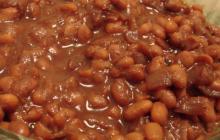 Molasses Baked Beans