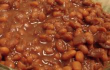 Molasses Baked Beans